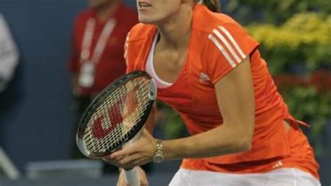 Justine Henin Quitte Roland Garros Roger Federer Bat Des Records