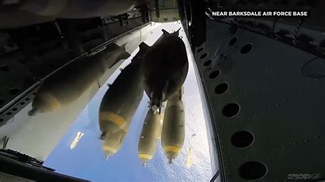 Cool Video Shows A Spectacular B 52 Bombing Run From Inside The Weapons Bay