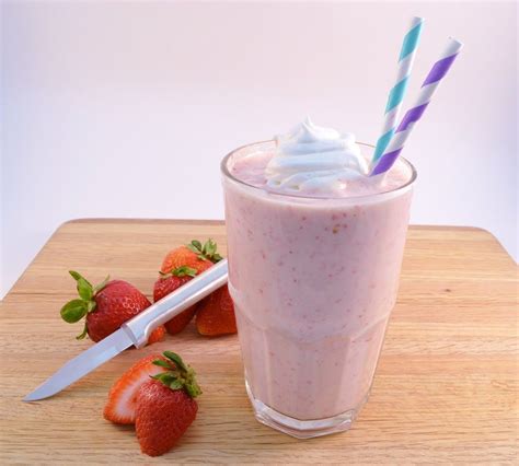 Strawberries And Cream Smoothie Fruit And Yogurt Drink Mixed Fruit Smoothie Healthy Protein
