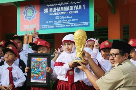 Siswa Sekolah Desa Ini Menang Lomba Menggambar Piala Dunia Tingkat Nasional Via Medsos Pwmu Co