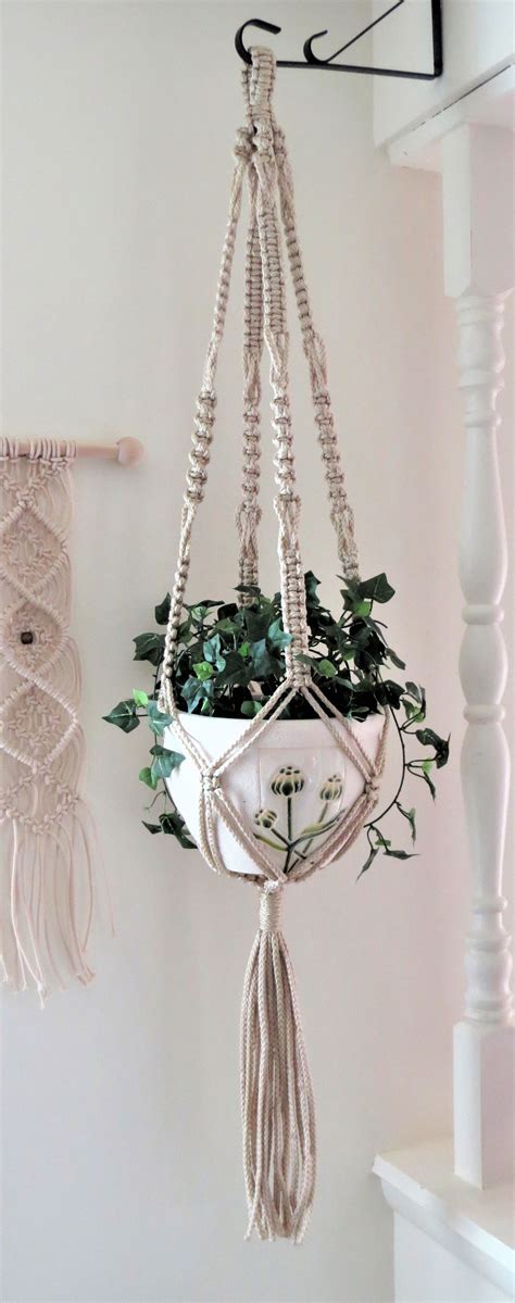 So Pretty Need To Hang One Of These In The House Modern Macrame
