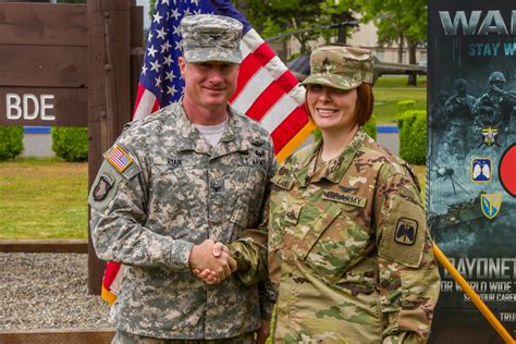I Corps Soldier Becomes First Female To Re Enlist As 19d