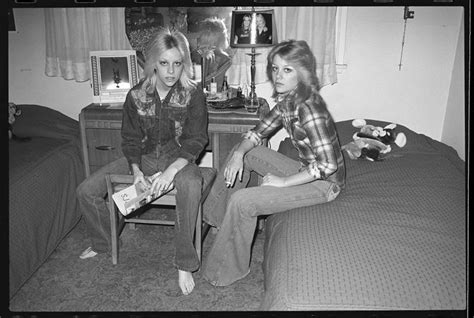 Cherie Currie Of The Runaways At Home With Twin Marie 1978 Iconic