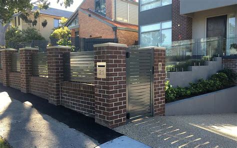 Privacy fence slats add beauty & privacy to chain link fences. Slat Fencing Melbourne | Aluminium Slat Fences - Dolphin ...