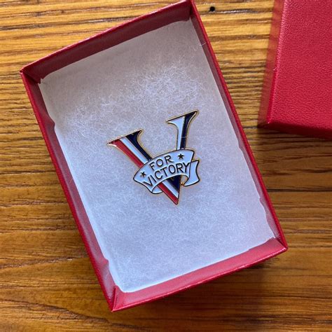 V For Victory Pin The History List