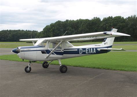 Ebay ferngesteuertes modell flugzeug rc verbrenner motor 6,5ccm yamamoto cessna 182 biete new. D-EIAA Reims/Cessna 152 II der Franken Flugschule ...