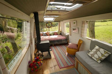 Majestic Bus Tiny House Swoon