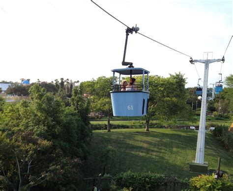 Aeronaut skyride at busch gardens williamsburg (williamsburg, va)#amusementpark #themepark #buschgardensfilmed: BuschGardens-SkyRide