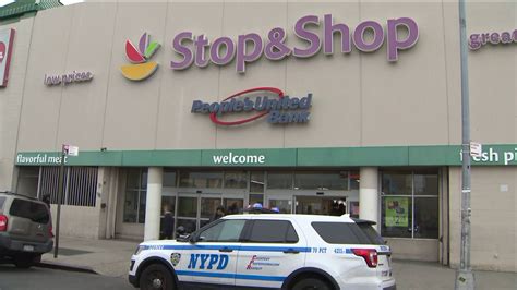 Alleged Shoplifter Dies Following Altercation Inside Stop And Shop Police