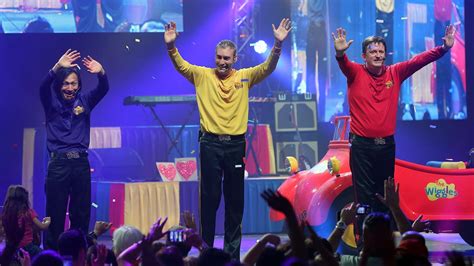 The Wiggles Singer Greg Page Collapses During Australian Bushfires Relief Concert Fox 8