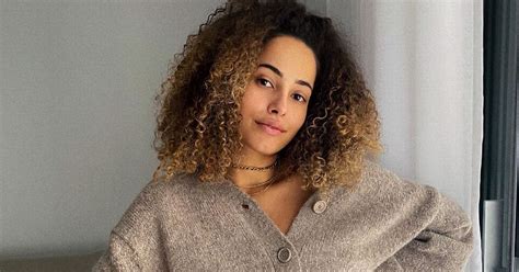 Amber Gill Sets Pulses Racing As She Displays Killer Curves In Sultry