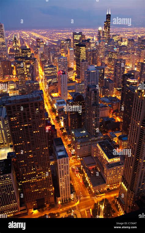 Chicago Cityscape At Night Stock Photo Alamy