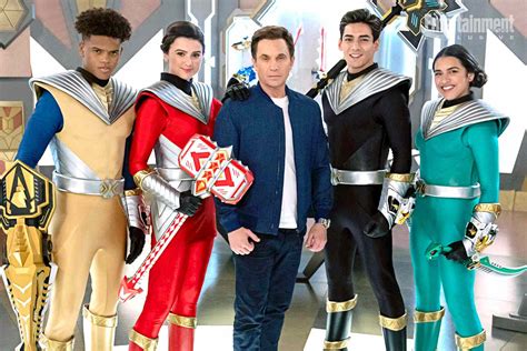 Original Blue Power Ranger Rejoins Cast First Look At Cosmic Fury