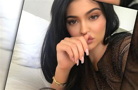 the real reason kylie jenner s keeping her pregnancy private public content network the