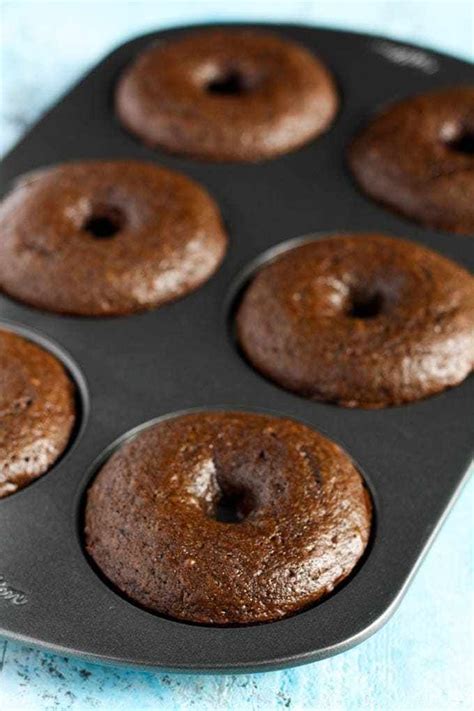Baked Chocolate Donuts Cake Donuts Baked Baked Donut Recipes Baking Recipes Baked Buttermilk