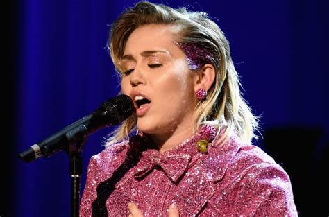 Miley Cyrus Shows Off New Hair Style Billboard