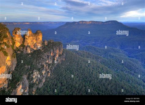 Three Sisters Rock Formation Jamison Valley Blue Mountains National