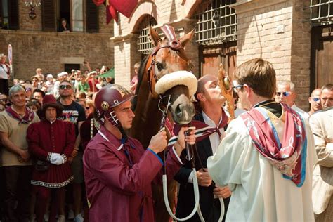 Palio Di Siena The Craziest Horse Race In The World Cn Traveller