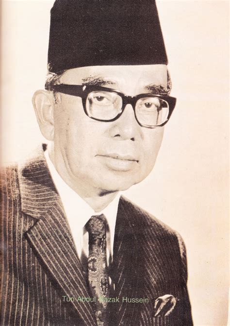 Tun abdul razak former leader of malaysia influential people leader potrait. KOLEKSI PAK MAT TAHIR BARANGAN OLD SKOOL: MAHATHIR ...