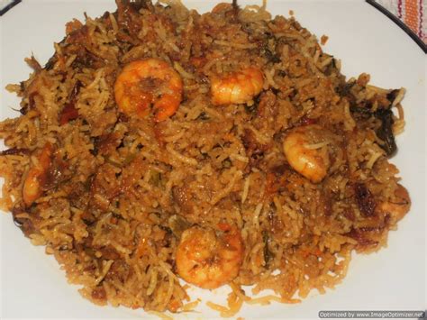 Saffron Prawns Biryani With Green Chilli Paste Pakki Jingha Biryani