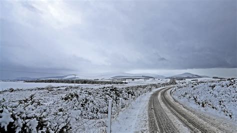 Big Freeze To Follow Heavy Falls Of Snow Ireland The Times