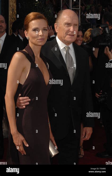 Robert Duvall And His Wife Luciana Pedraza Arrive At The 59th Primetime Emmy Awards At The