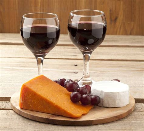 Pairing French Cheeses With Suitable Wines To Make The Perfect Match French Cheese Wine Food