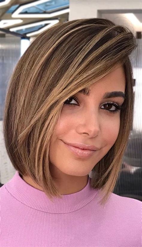 Lob Gorgeous Lob Haircut With Multitones Of Blonde Lob Haircut Layered Bob Haircut For Fine