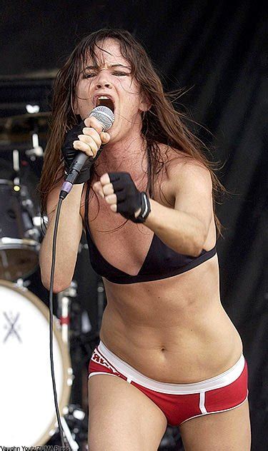 Naked Juliette Lewis Added By Bot