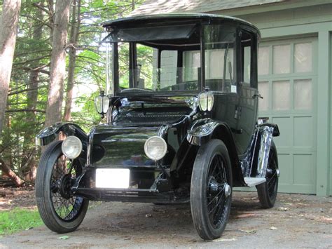 In 1911, the new york times even called existing electric vehicles ideal. 1912 charles kettering invents the first practical electric automobile starter. Historic Electric Vehicle Foundation Set Up To Preserve ...