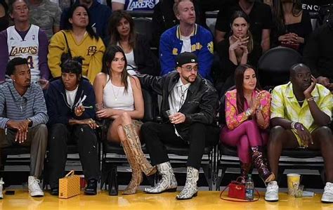 Bad Bunny Kendall Jenner Fuel Romance Rumors After Lakers Game Appearance