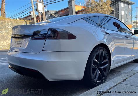 Tesla model s plaid photos shows clearest look at new interior to date