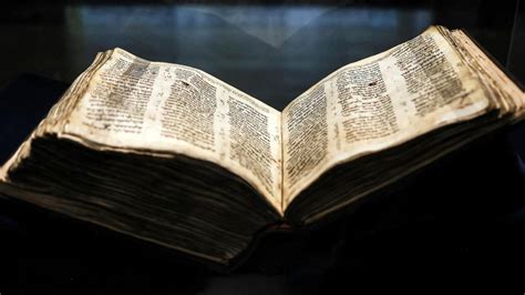 La Biblia Hebrea Más Antigua A Subasta 1000 Años Después Llegaría A