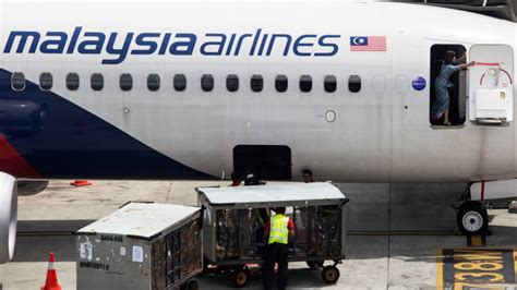 I called malaysia airlines in frankfurt and they told me that it costs 62 euros for each kg more!!! Malaysia Airlines in PR blunder over baggage allowances ...