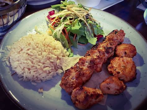 Add the tahini, crushed garlic, salt, lemon juice and seven tablespoons of the reserved liquid from the cans. I ate Turkish Kebabs : food