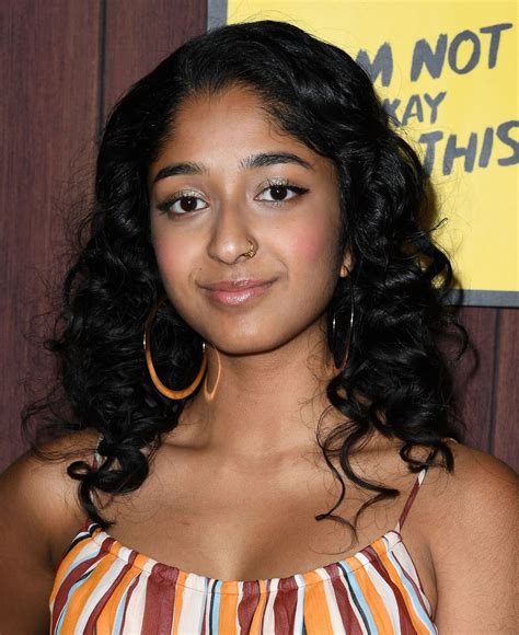 How Old Is Maitreyi Ramakrishnan Aka Devi 18 In 2022 Celebrities Never Have I Ever Actresses