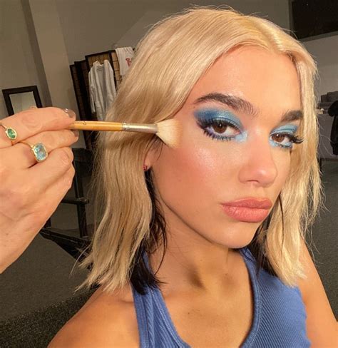Joy On Twitter Obsession Dua Lipa With Blue Eyeshadow