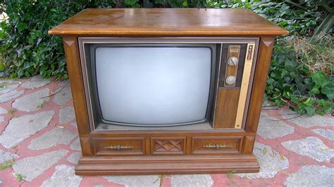 Old Zenith Floor Model Tv Stands