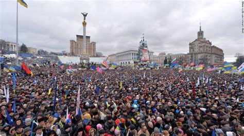 Lenin Statue Toppled In Ukraine Protest Cnn