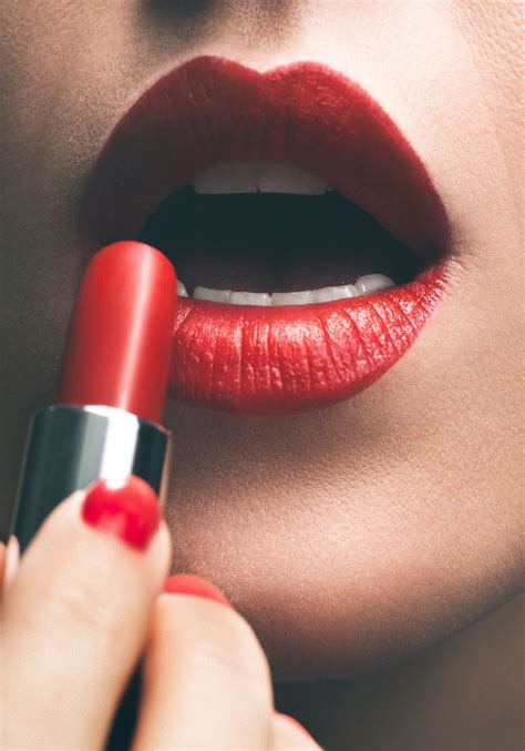 Lippenstift So Findest Du Das Rot Das Perfekt Zu Deinem Hautton Passt