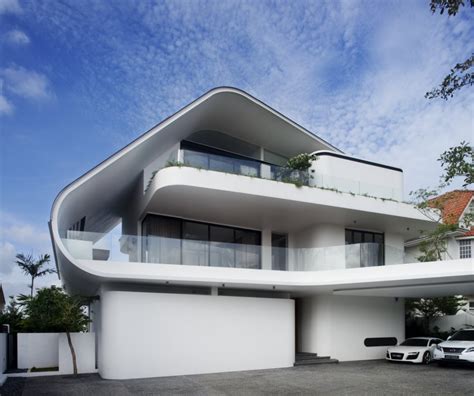 World Of Architecture Modern Mansion Defined By Curves And Tropical