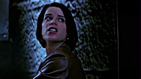 Scream 2 Mrs Loomis Vs Sidney Prescott Youtube