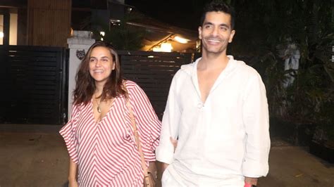 Neha Dhupia With Husband Angad Bedi Spotted At Mizu Restaurant Bandra Youtube