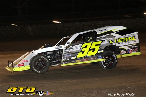 Top Dirtcar Ump Modified Chassis Builders Ready For Battle At Volusia