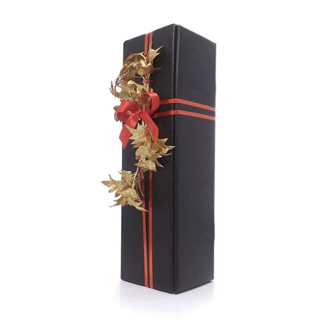 Luxury gifts for her christmas. Buy Luxury Baileys Christmas Gift Box