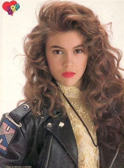 This stage in hair was a transition from big hair to glitzy hair. 30 Top 1990s Hairstyle Trends Ideas You May Try to Look ...