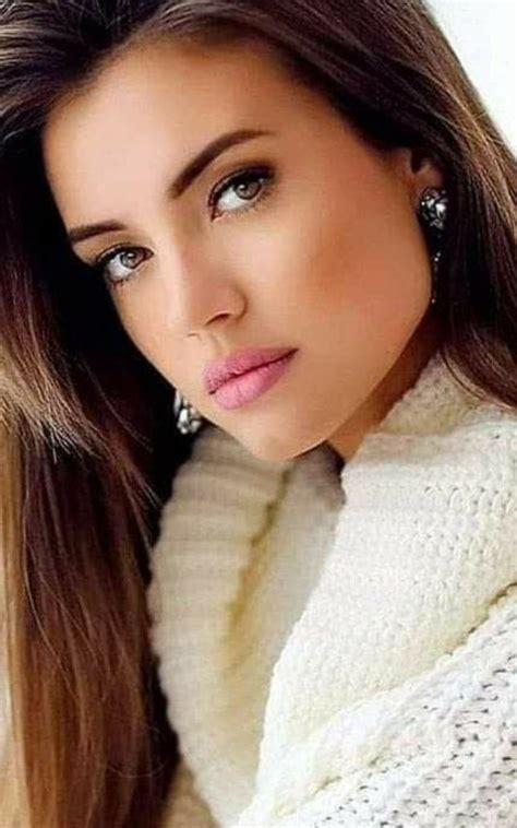 Pin By Luci On Eyes In 2021 Stunning Brunette Most Beautiful Faces Beauty Girl