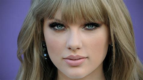 1920x1080 Resolution Taylor Swift Face Makeup 1080p Laptop Full Hd Wallpaper Wallpapers Den