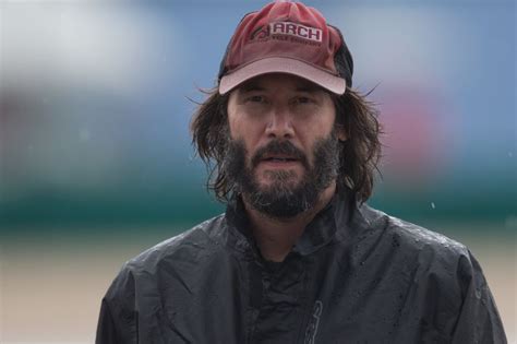 Keanu charles reeves, whose first name means cool breeze over the mountains in hawaiian, was born september 2, 1964 in beirut, lebanon. Keanu Reeves Stranded In California Then Takes Road Trip ...