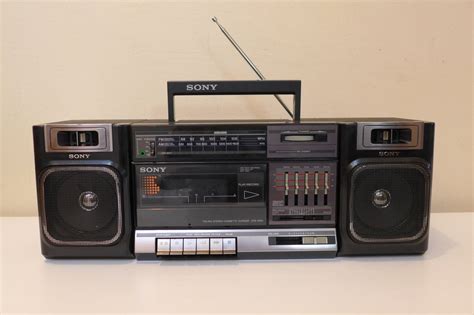 Vintage Sony Boombox Cfs W Ghetto Blaster Am Fm Radio Dual Cassette